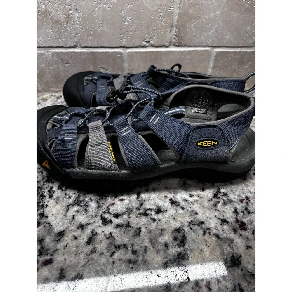 KEEN Newport H2 Shoes Mens‎ Size 9 Blue Waterproof Sandals Hiking Outdoor Trail